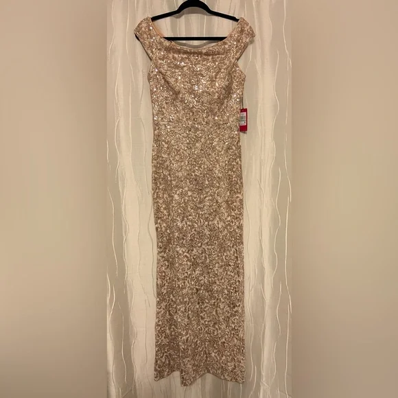 vince camuto gold sequin dress Vince Camuto Sequin Cocktail Dress With Keyhole In Gold - 30% Off
